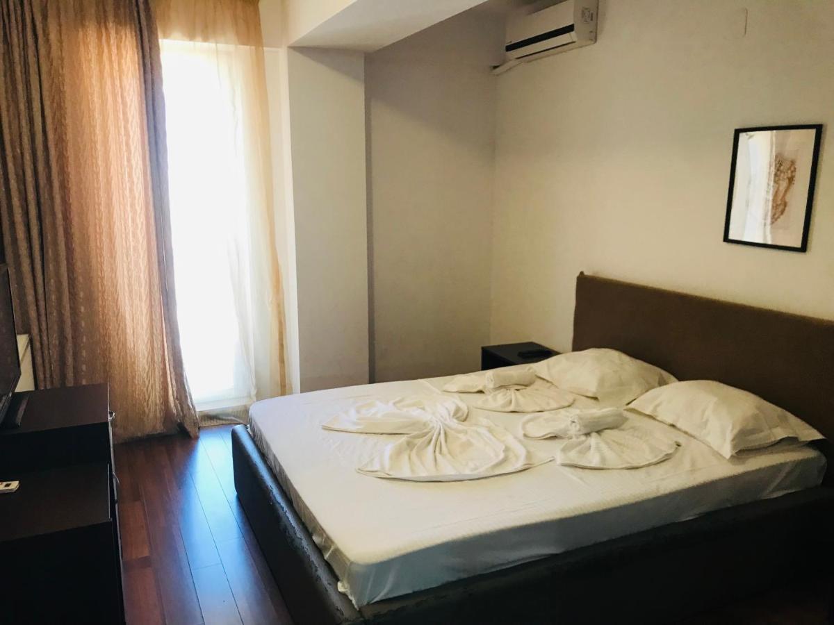Maria Summer Apartaments Mamaia Bagian luar foto