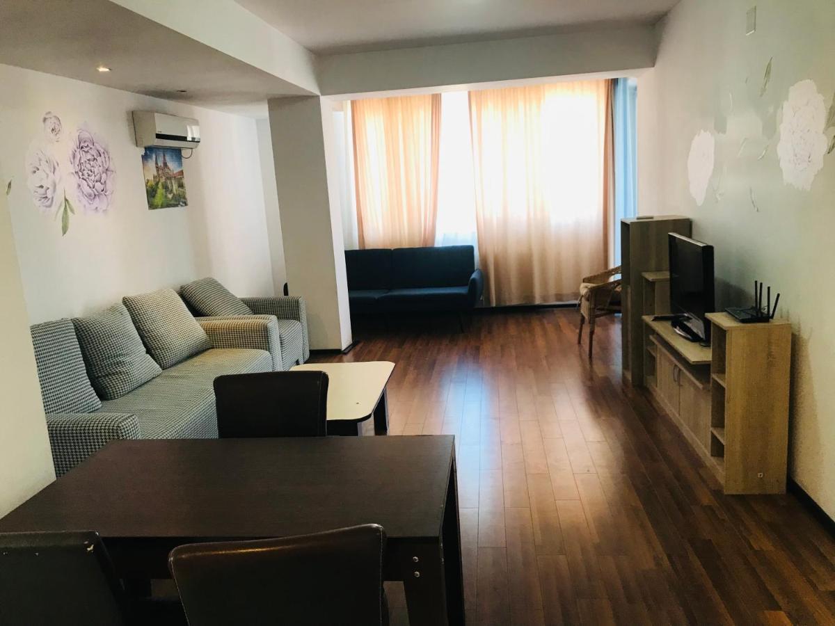 Maria Summer Apartaments Mamaia Bagian luar foto