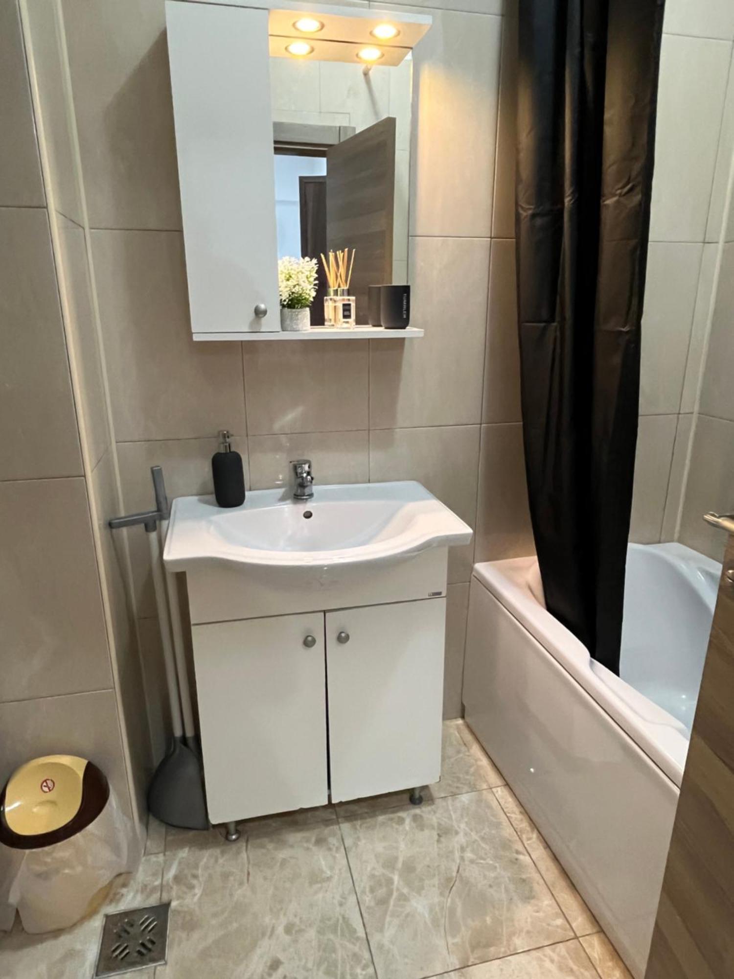 Maria Summer Apartaments Mamaia Bagian luar foto